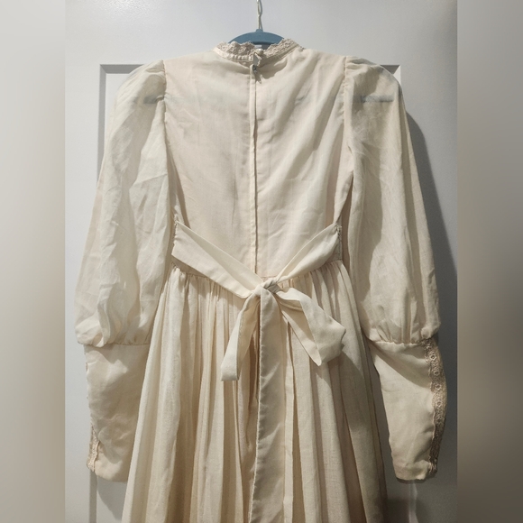 RARE GUNNE SAX VINTAGE LACE DRESS GREAT CONDITION😍 SIZE 5 (VTG SIZES RUN SMALL) - Picture 10 of 13